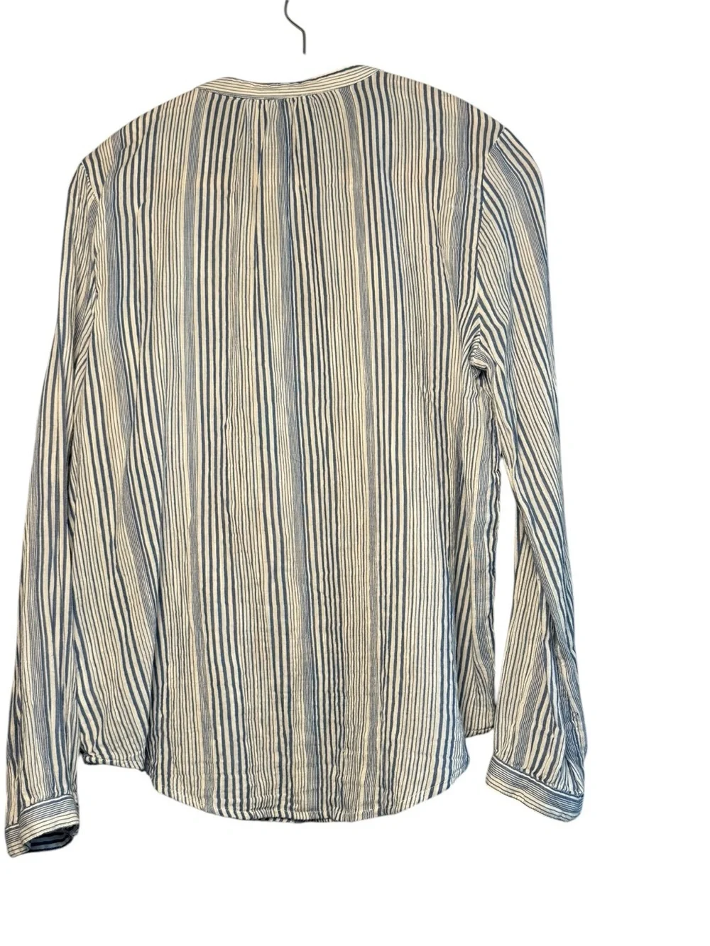 Lucky Brand Striped Blue White  Long Sleeve Lightweight Button Down Shirt Size L - Picture 3 of 7